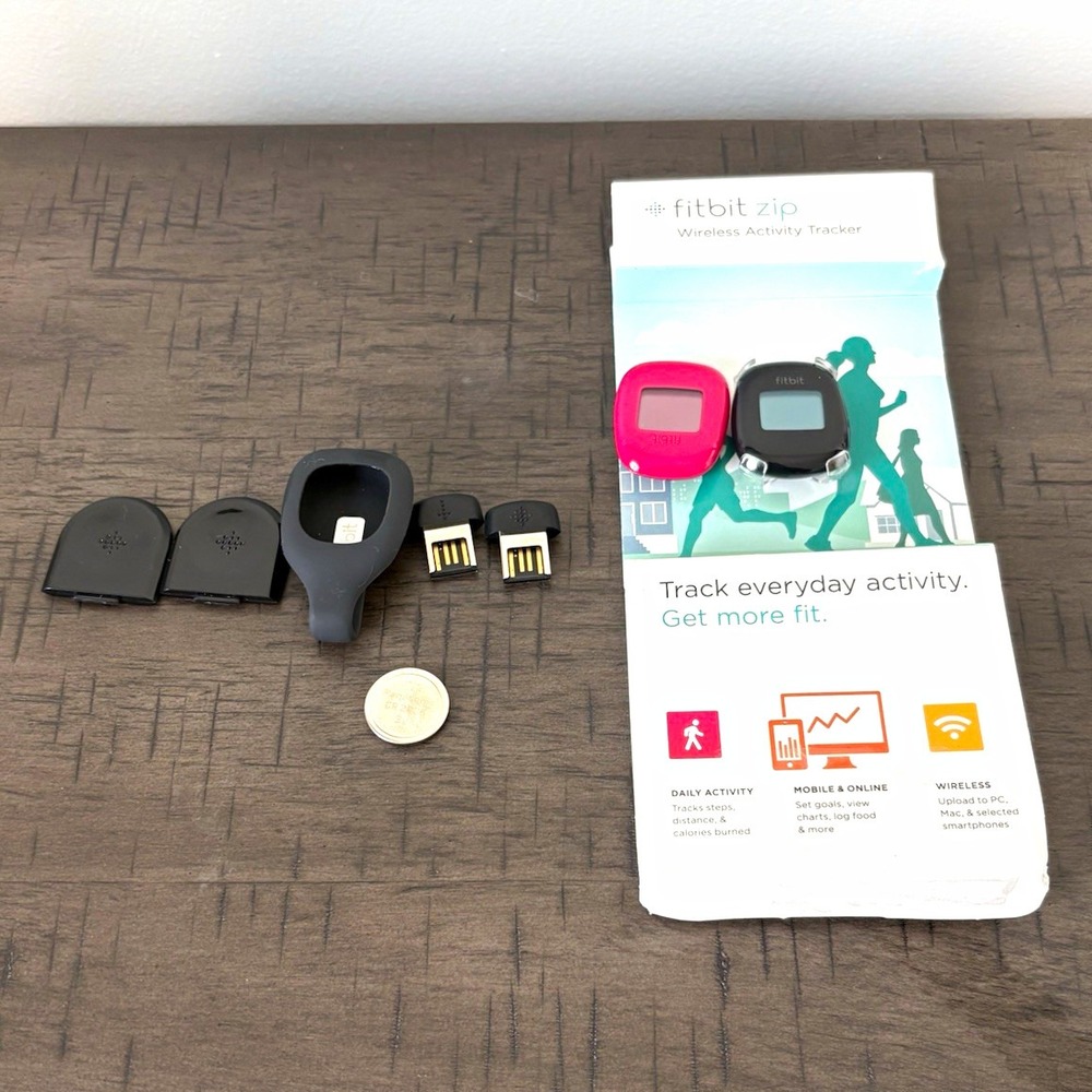 Fitbit Zip Wireless Activity Tracker Black/Pink w/ Clip USB Charger Battery
